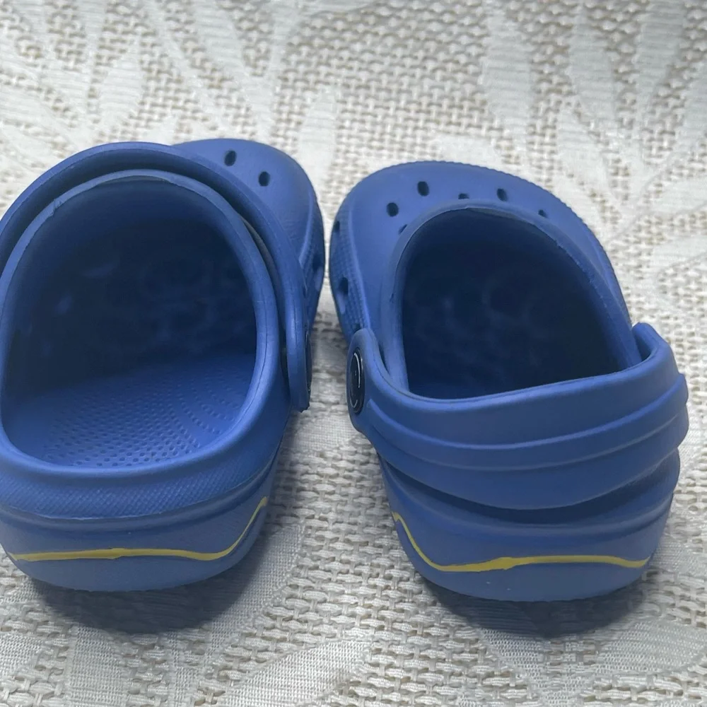 Kids Blue Clogs size 4